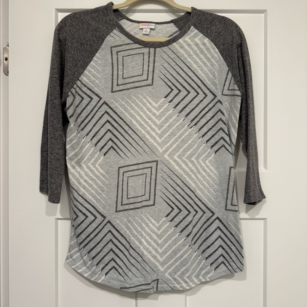 Lularoe | Quarter sleeve shirt | Women’s Large